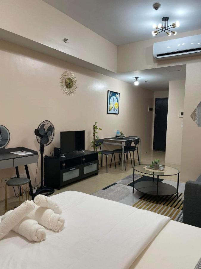 Studio Condo Building 81 Newport Boulevard Manilla Buitenkant foto