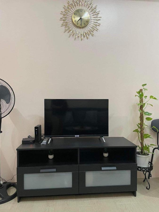 Studio Condo Building 81 Newport Boulevard Manilla Buitenkant foto